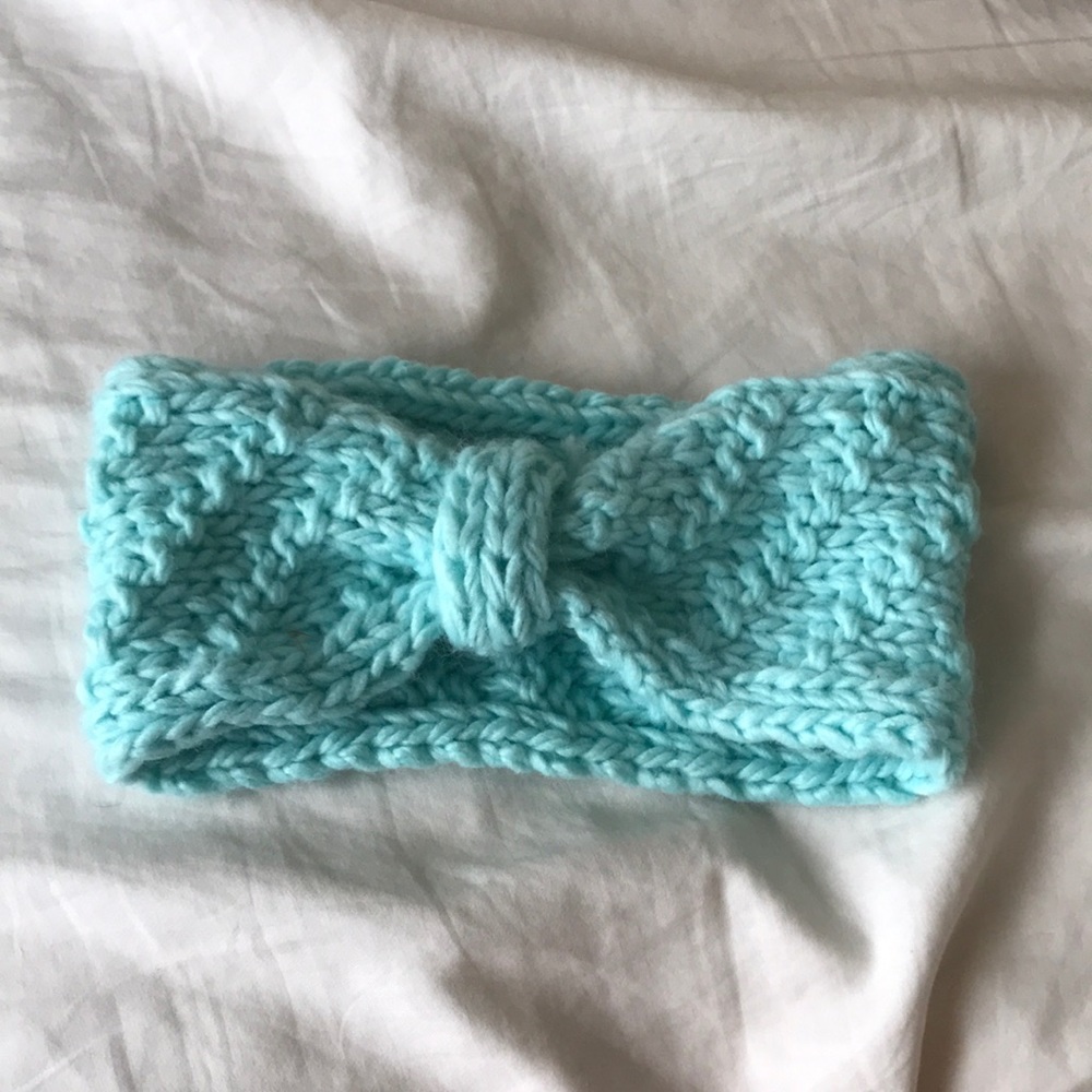 Blue headband to keep head warm from Aeropostale